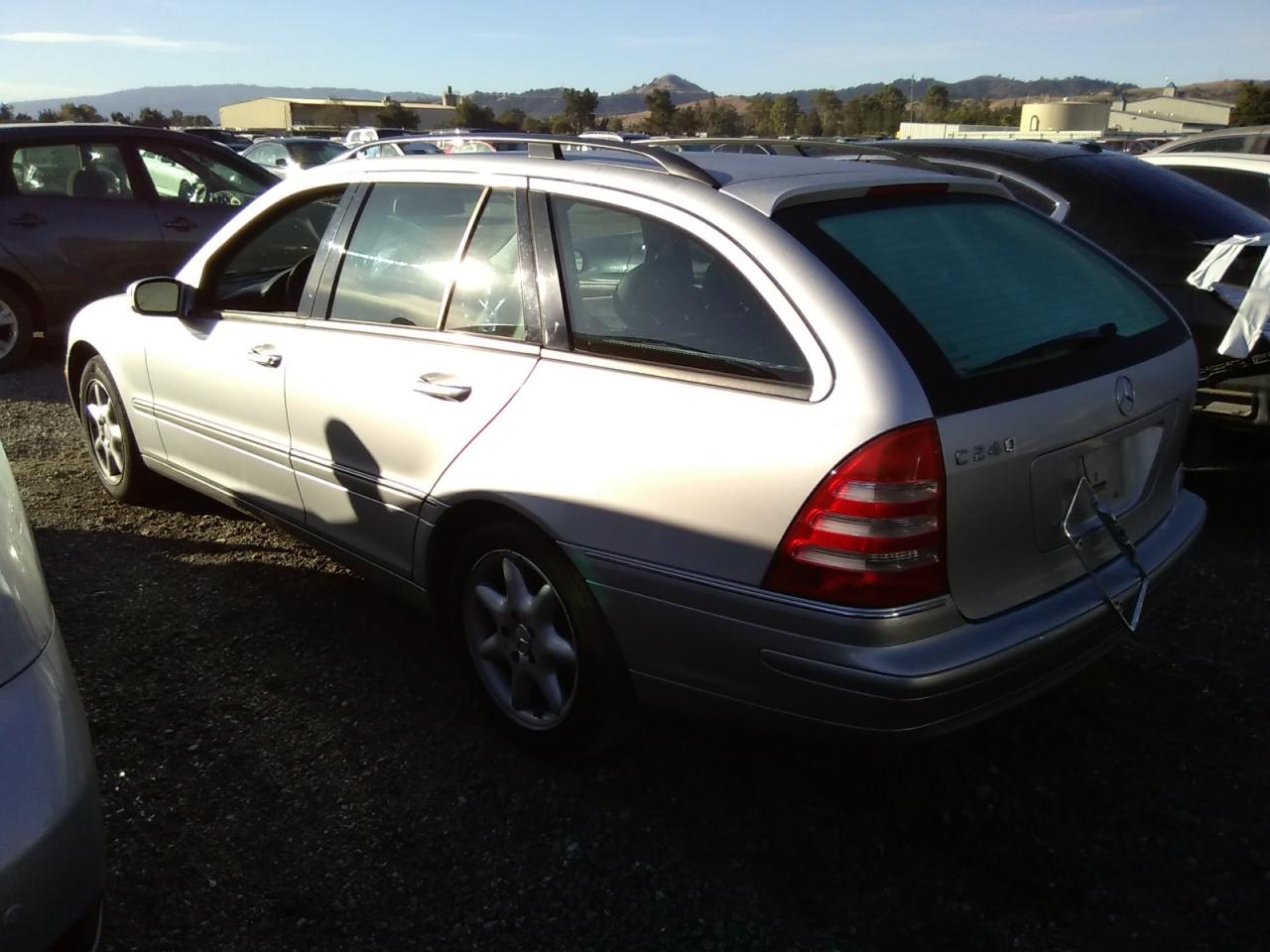 Obraz 2 z 2004 MERCEDES-BENZ C 240 SPORTWAGON 2004 z VIN WDBRH61J64F451168