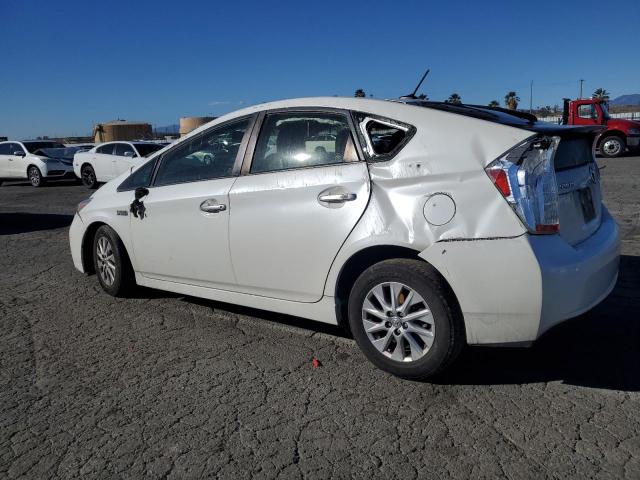 Obraz 2 z 2015 TOYOTA PRIUS PLUG-IN  2015 z VIN JTDKN3DP0F3075145