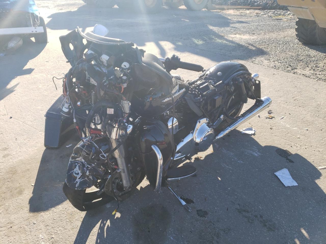 Image 2 of 2010 HARLEY-DAVIDSON FLHTCU  2010 with VIN 1HD1FC418AB603578
