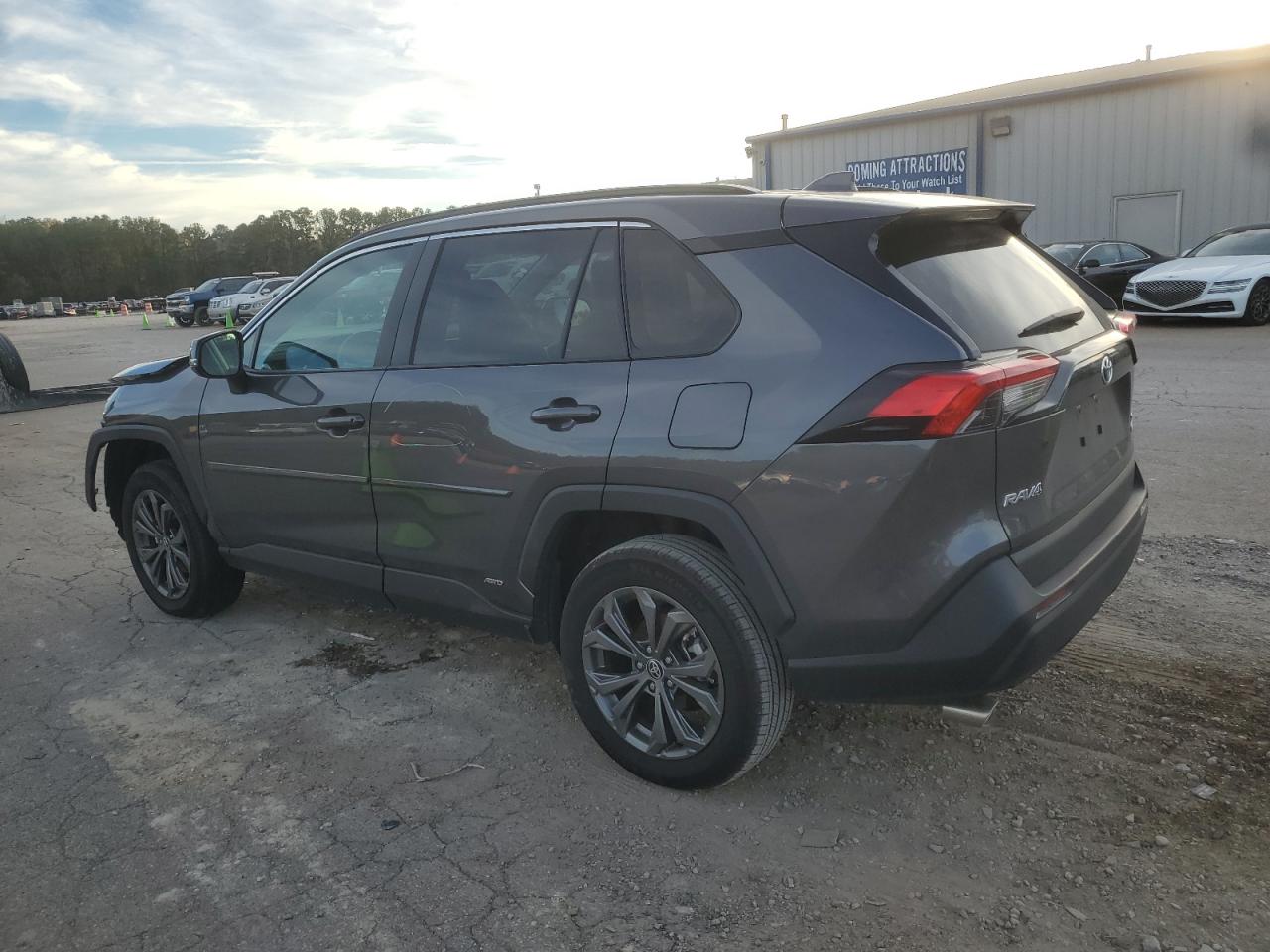 Image 2 of 2022 TOYOTA RAV4 XLE PREMIUM 2022 with VIN 4T3B6RFV9NU089004