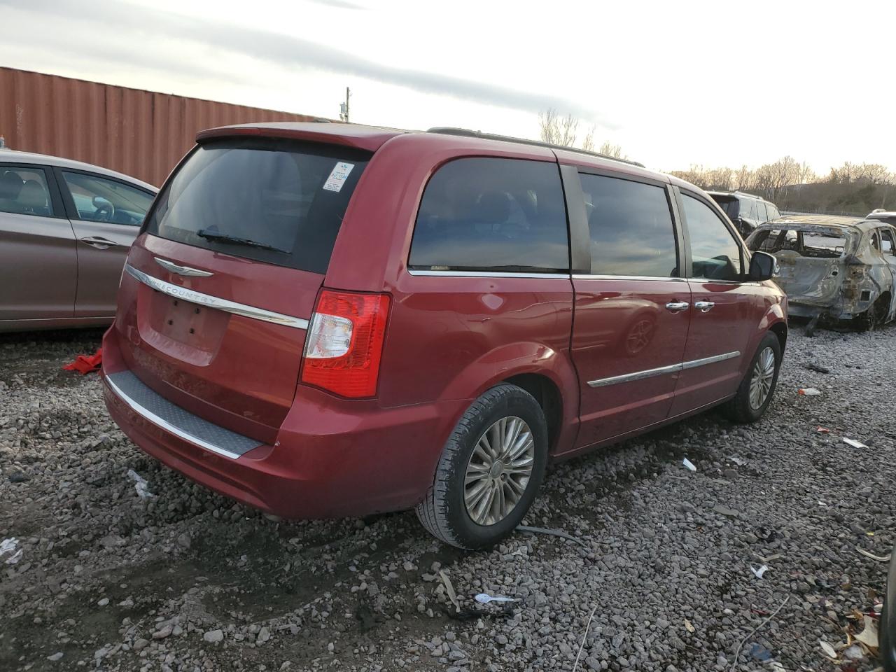 Image 3 of 2015 CHRYSLER TOWN & COUNTRY TOURING L 2015 with VIN 2C4RC1CG7FR677316