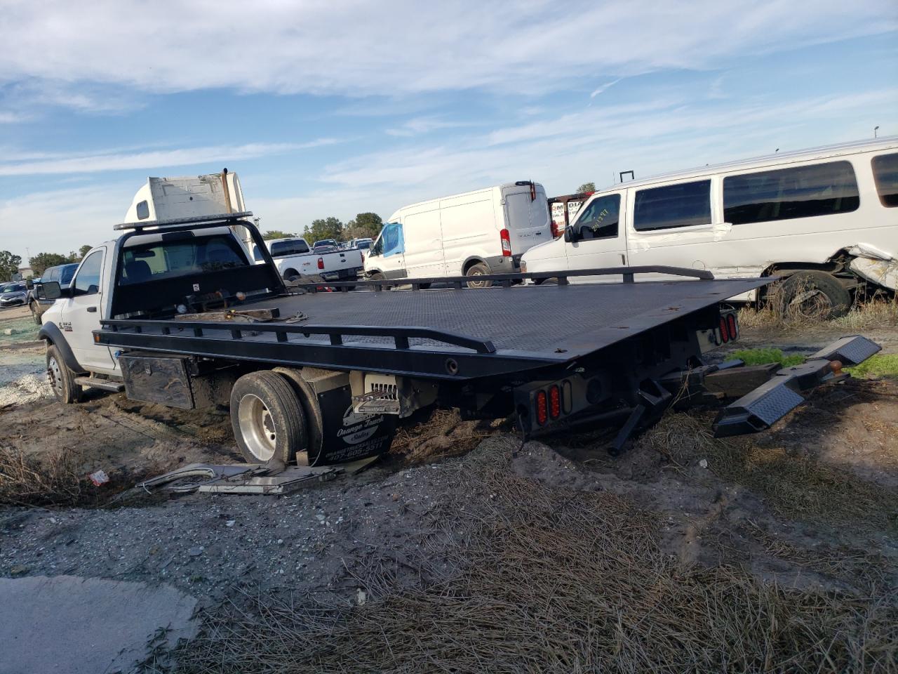 Image 2 of 2016 RAM 5500  2016 with VIN 3C7WRMDL2GG348130