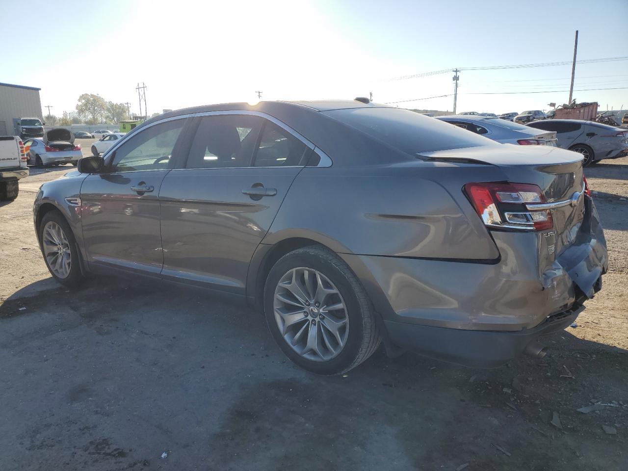 Obraz 2 z 2013 FORD TAURUS LIMITED 2013 z VIN 1FAHP2F8XDG102173