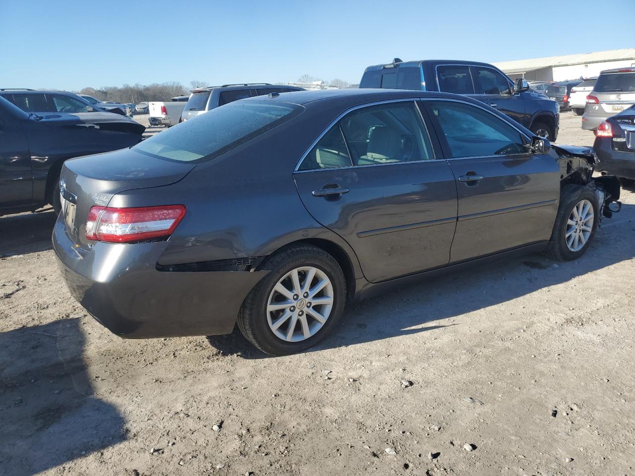 Obraz 3 z 2011 TOYOTA CAMRY BASE 2011 z VIN 4T4BF3EK0BR102172