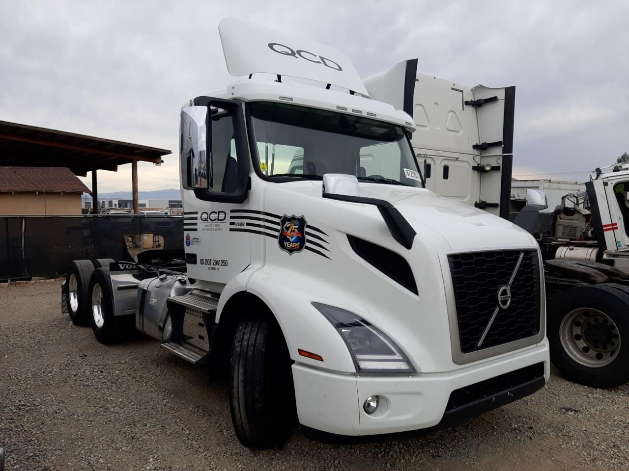 Obraz 2022 VOLVO VNR  2022
