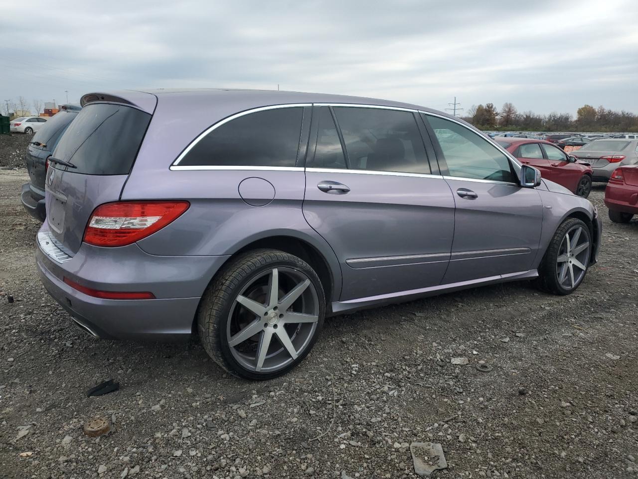 Obraz 3 z 2012 MERCEDES-BENZ R 350 4MATIC 2012 z VIN 4JGCB5HE0CA143948