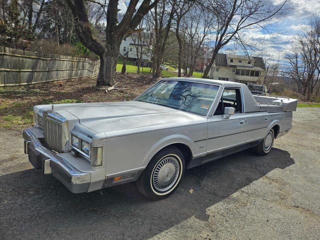 1985 LINCOLN TOWN CAR  1985 image