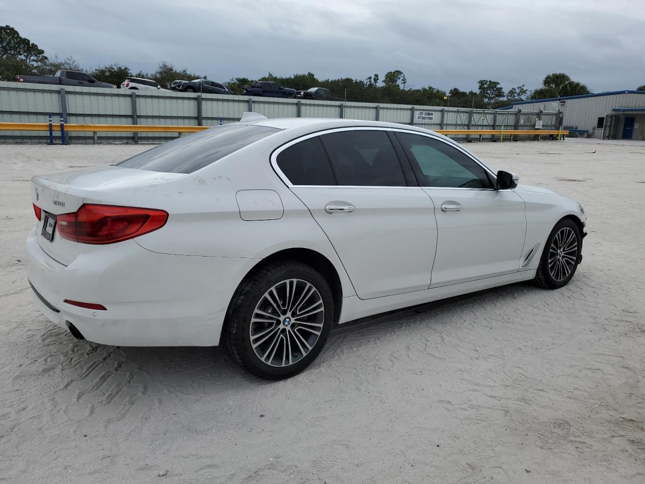 Изображение 3 2018 BMW 530 I 2018 с VIN WBAJA5C52JG898550