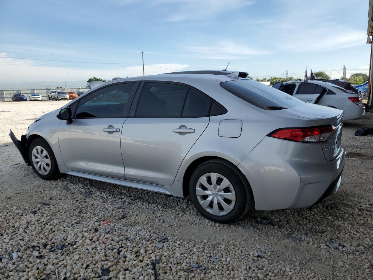 Obraz 2 z 2020 TOYOTA COROLLA L 2020 z VIN 5YFDPRAE8LP061411