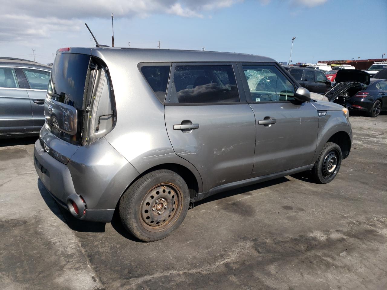 Obraz 3 z 2015 KIA SOUL  2015 z VIN KNDJN2A24F7177894