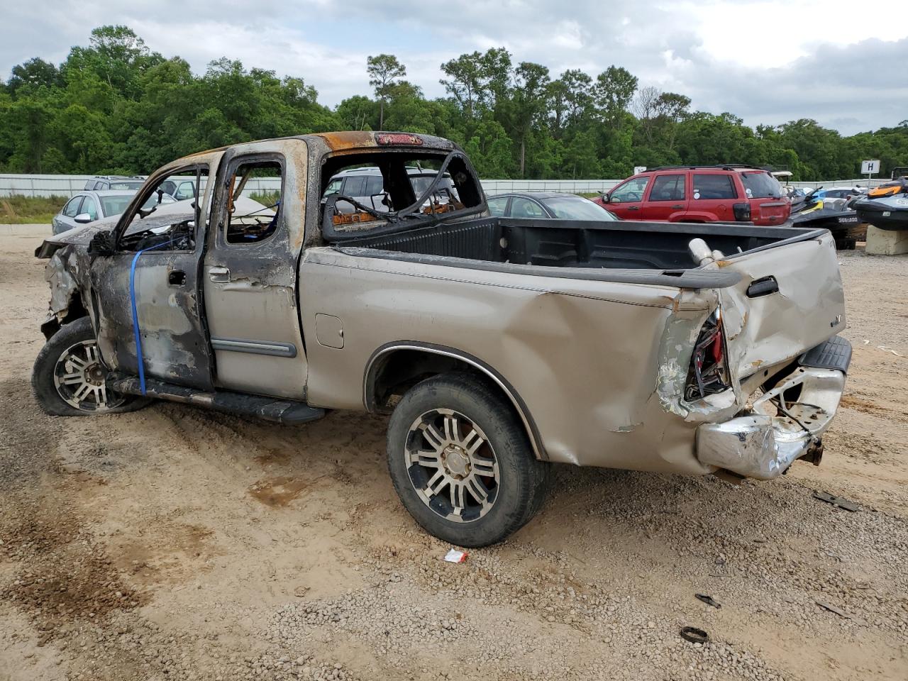 Image 2 of 2003 TOYOTA TUNDRA ACCESS CAB SR5 2003 with VIN 5TBRT34153S423802