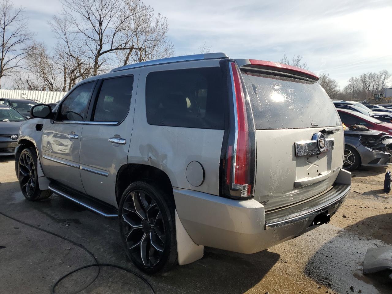 Изображение 2 2007 CADILLAC ESCALADE LUXURY 2007 с VIN 1GYFK63807R361351