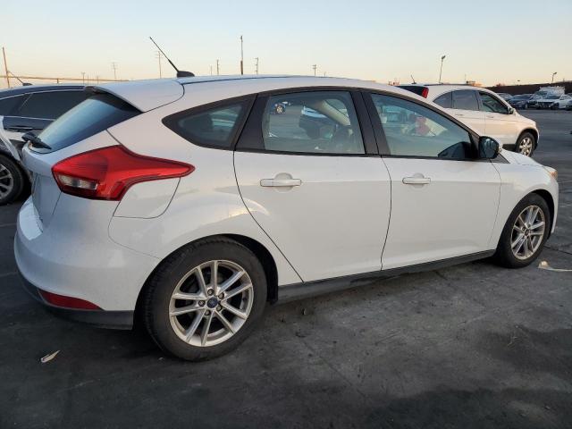 Image 3 of 2016 FORD FOCUS SE 2016 with VIN 1FADP3K27GL337745