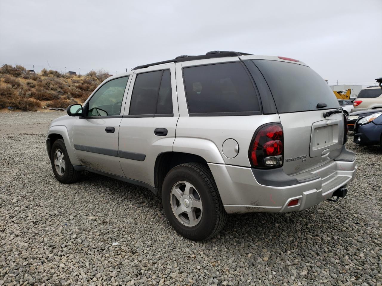 Obraz 2 z 2005 CHEVROLET TRAILBLAZER LS 2005 z VIN 1GNDT13S552130483