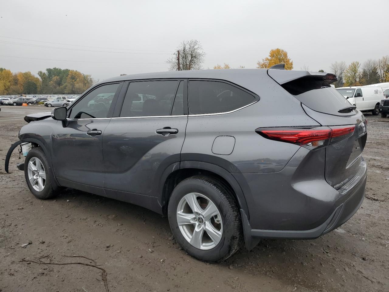 Изображение 2 2022 TOYOTA HIGHLANDER L 2022 с VIN 5TDCZRBH7NS559852