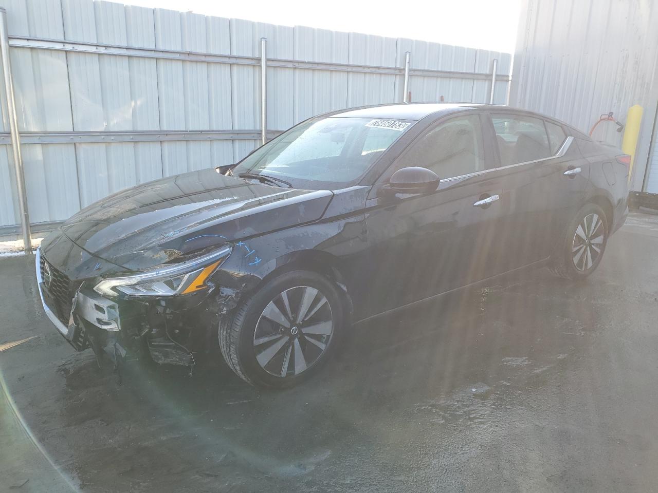 Image 1 of 2021 NISSAN ALTIMA SV 2021 with VIN 1N4BL4DV2MN318987