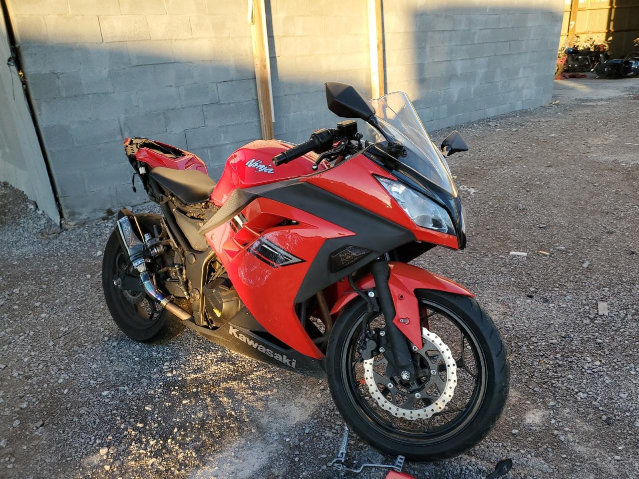Image 1 of 2016 KAWASAKI EX300 A 2016 with VIN JKAEX8A14GDA26642