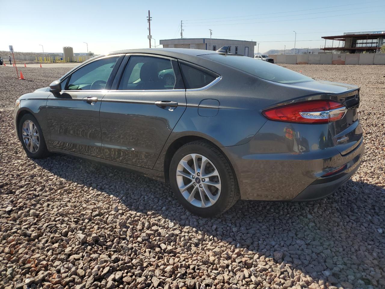 Obraz 2 z 2019 FORD FUSION SE 2019 z VIN 3FA6P0HD1KR215392