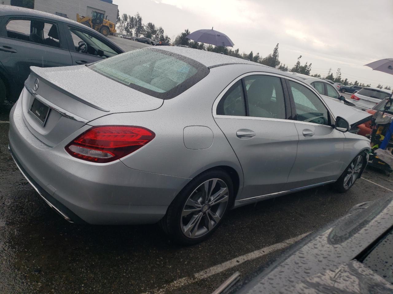 Image 3 of 2016 MERCEDES-BENZ C 300 2016 with VIN 55SWF4JBXGU098688