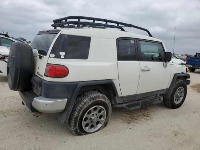 Image 3 of 2011 TOYOTA FJ CRUISER  2011 with VIN JTEBU4BF2BK104269