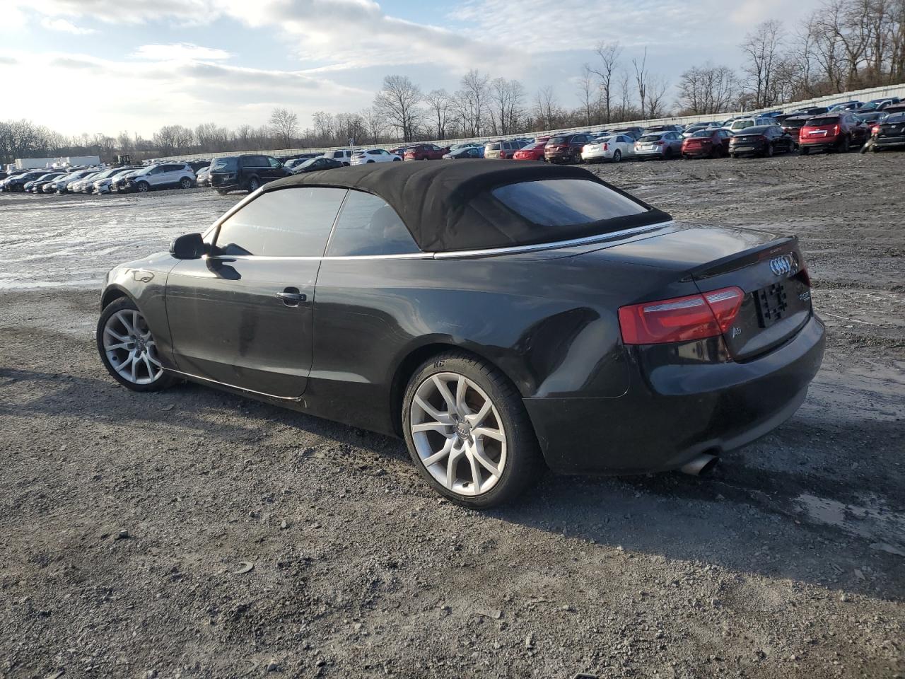 Image 2 of 2011 AUDI A5 PREMIUM 2011 with VIN WAUCFAFH8BN002595