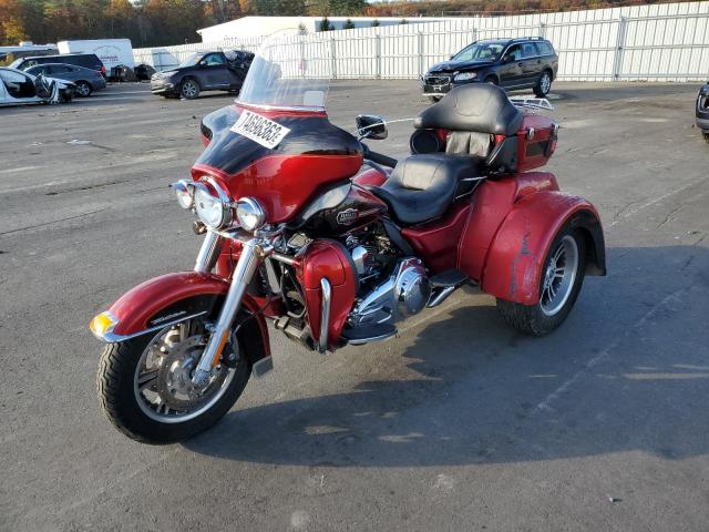 Image 2 of 2012 HARLEY-DAVIDSON FLHTCUTG TRI GLIDE ULTRA CLASSIC 2012 with VIN 1HD1MAM13CB853971