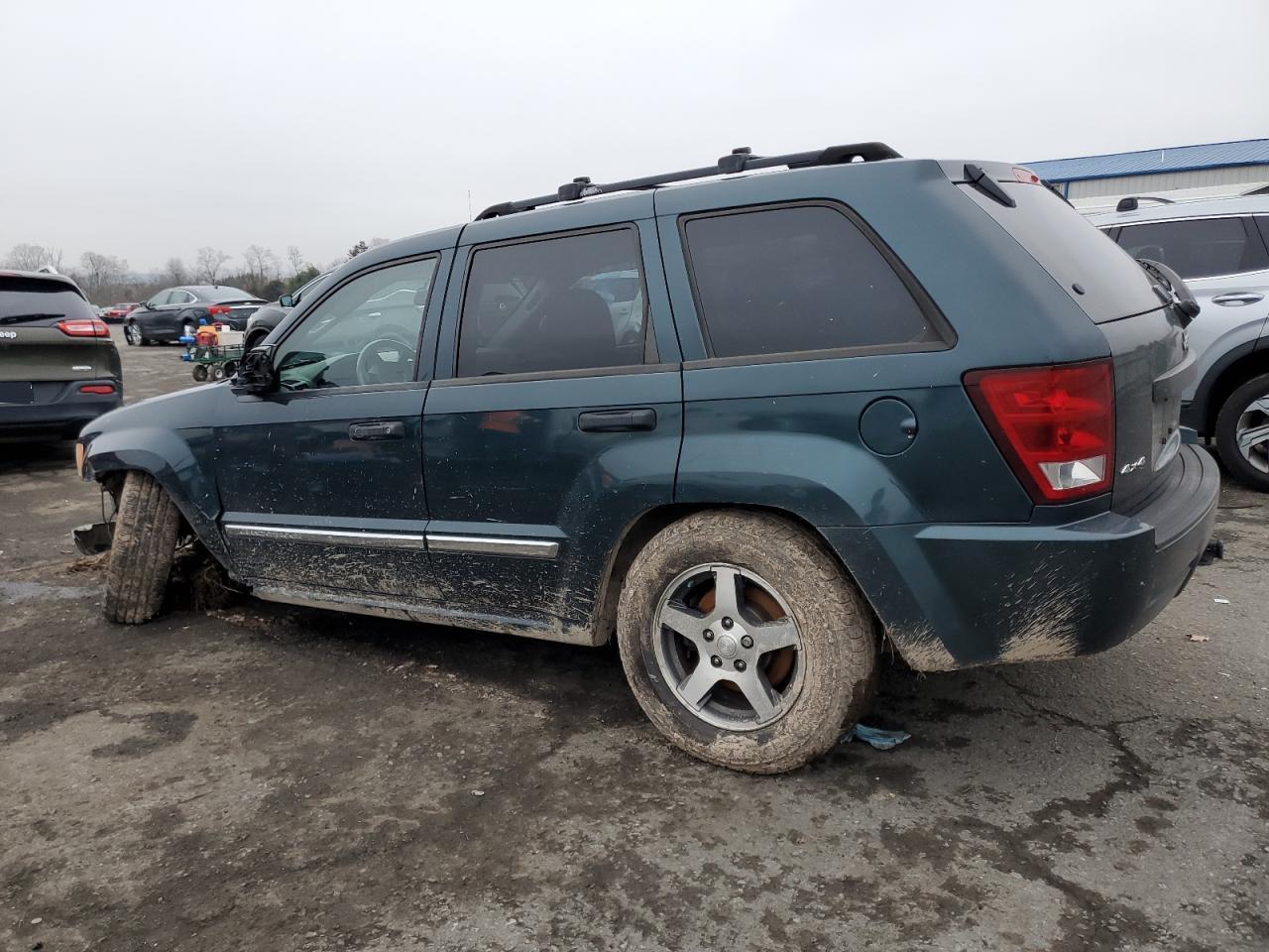 Image 2 of 2005 JEEP GRAND CHEROKEE LAREDO 2005 with VIN 1J4GR48KX5C719032