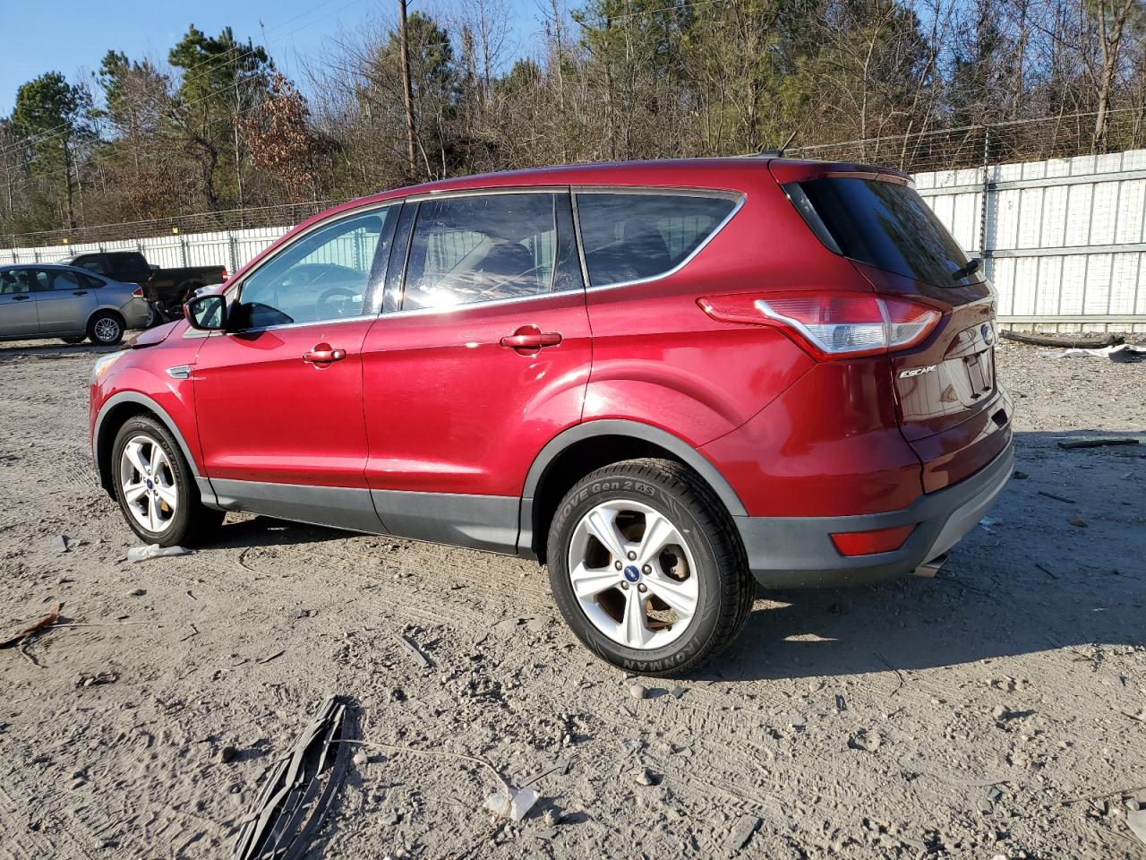 Image 2 of 2016 FORD ESCAPE SE 2016 with VIN 1FMCU0G74GUC60971