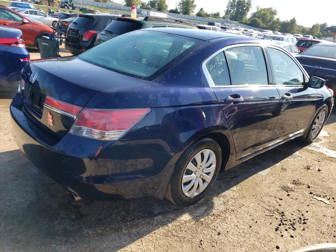 Изображение 3 2012 HONDA ACCORD LX 2012 с VIN 1HGCP2F37CA019103