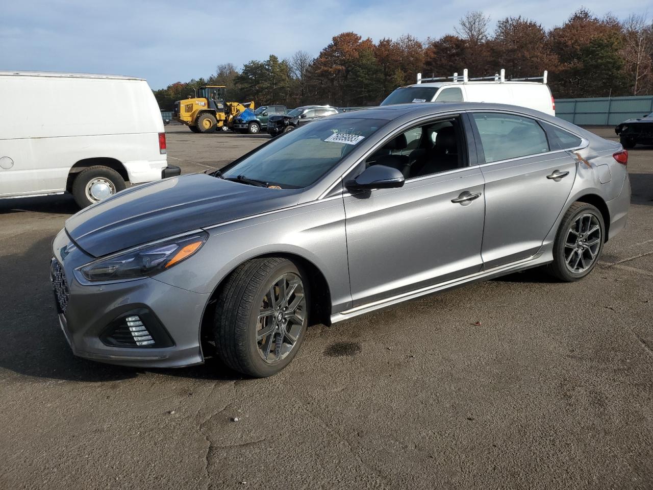 Image 1 of 2018 HYUNDAI SONATA SPORT 2018 with VIN 5NPE34ABXJH663780