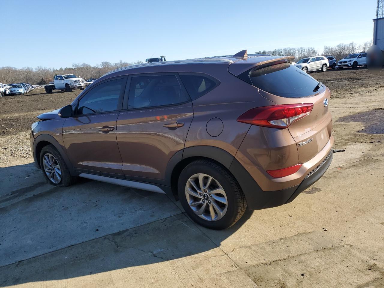 Image 2 of 2017 HYUNDAI TUCSON LIMITED 2017 with VIN KM8J3CA47HU529587