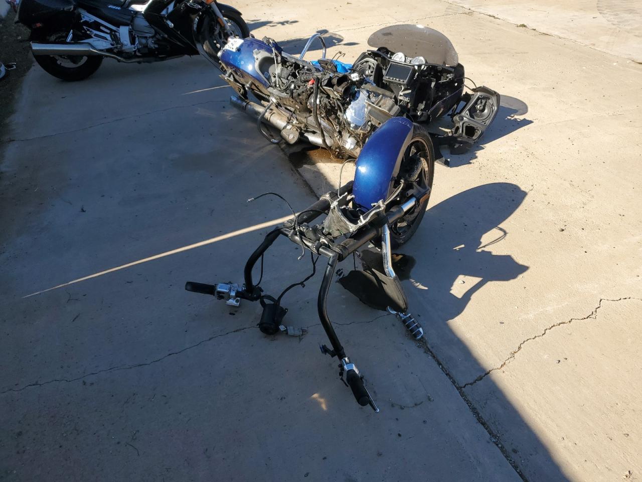 Obraz 1 z 2020 INDIAN MOTORCYCLE CO. CHALLENGER LIMITED 2020 z VIN 56KLCARR3L3386163