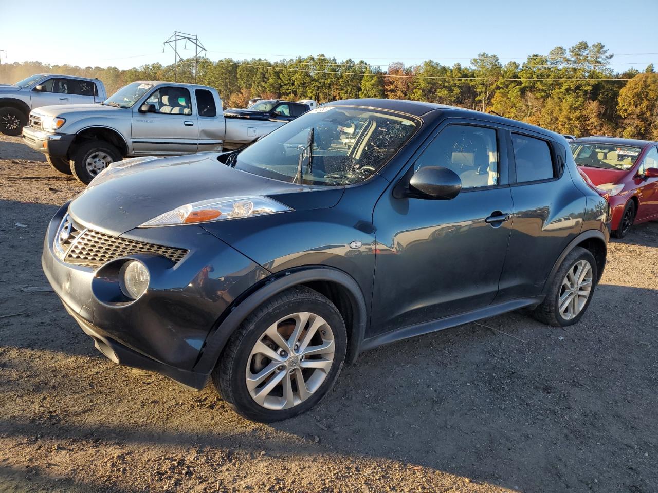 Image 1 of 2014 NISSAN JUKE S 2014 with VIN JN8AF5MR2ET353584