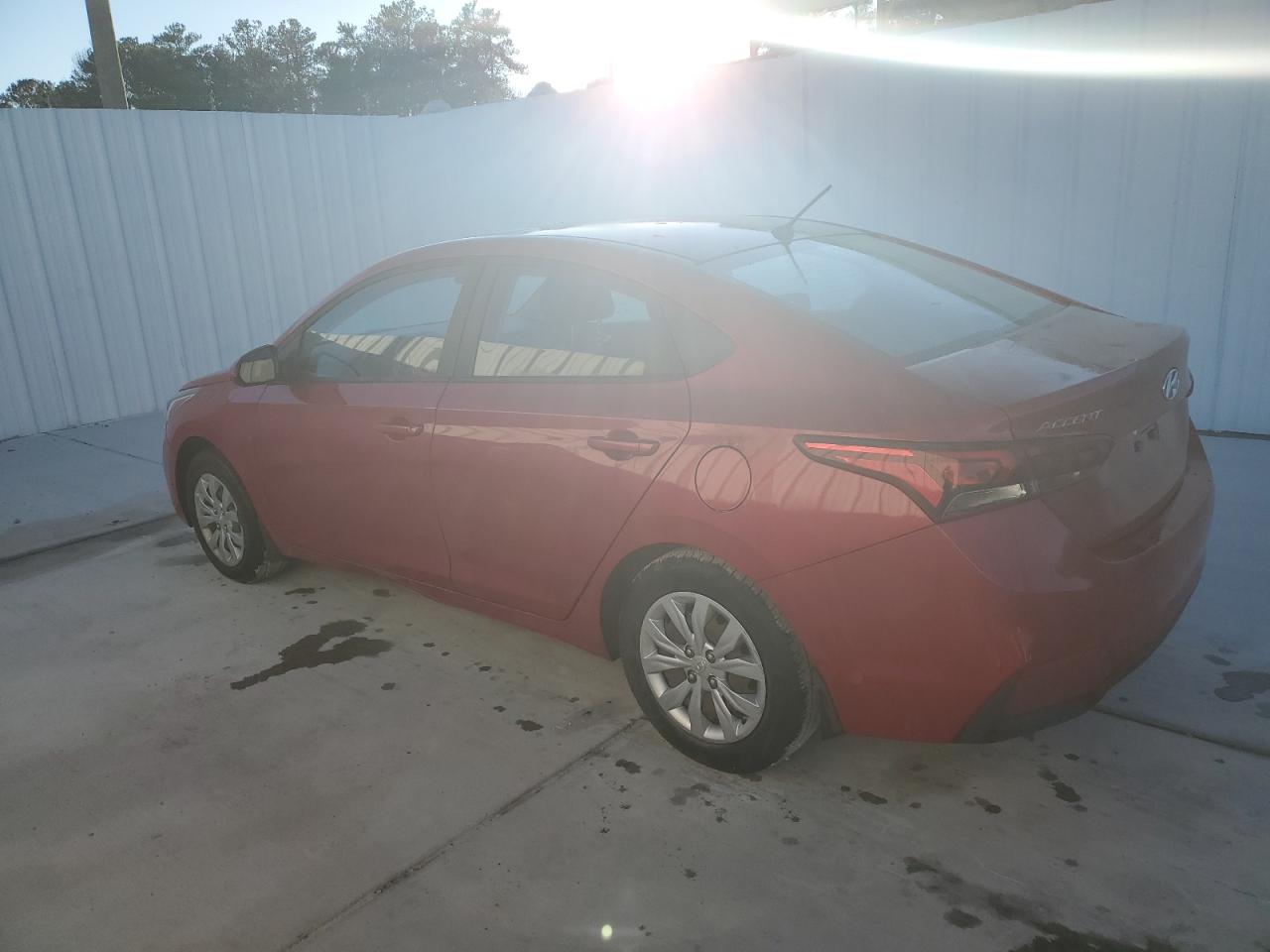 Image 2 of 2018 HYUNDAI ACCENT SE 2018 with VIN 3KPC24A36JE033102