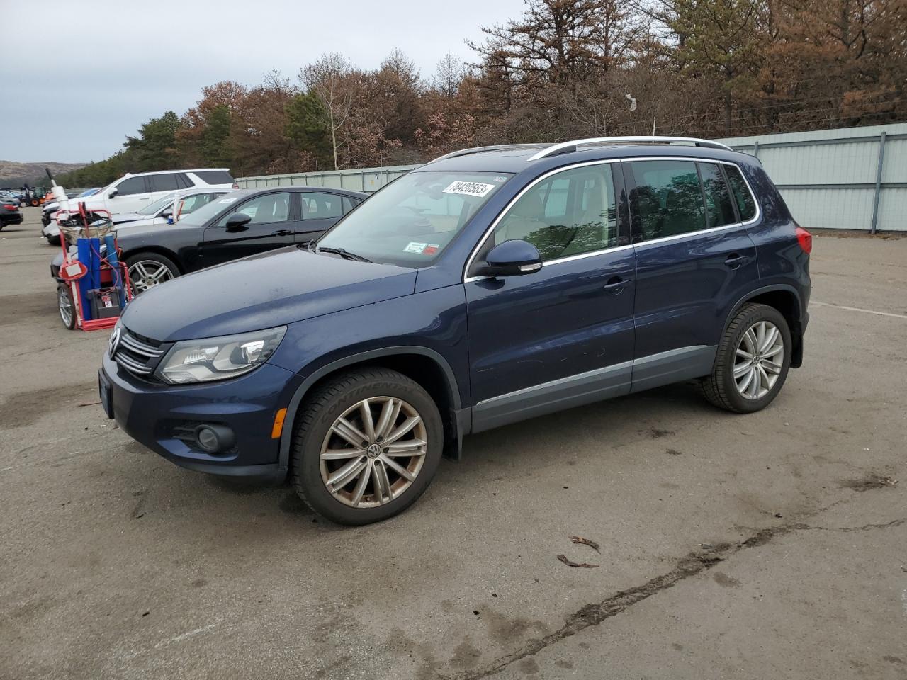 Image 1 of 2016 VOLKSWAGEN TIGUAN S 2016 with VIN WVGBV7AX4GW604426