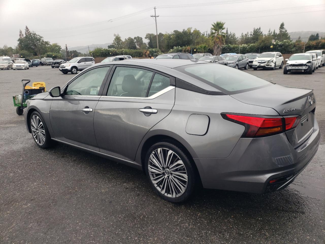 Image 2 of 2023 NISSAN ALTIMA SL 2023 with VIN 1N4BL4EV1PN344659