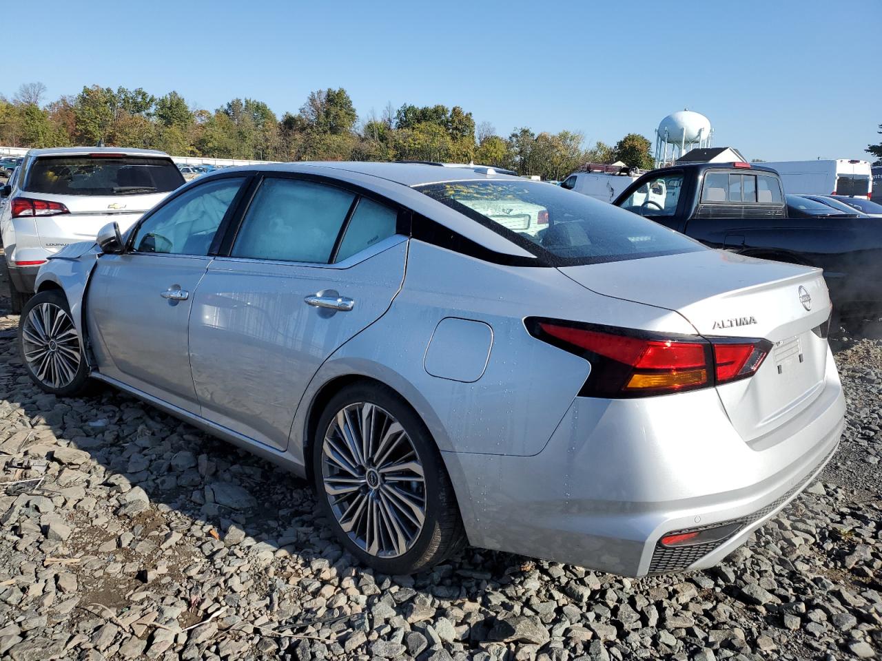 Изображение 2 2023 NISSAN ALTIMA SL 2023 с VIN 1N4BL4EVXPN370483