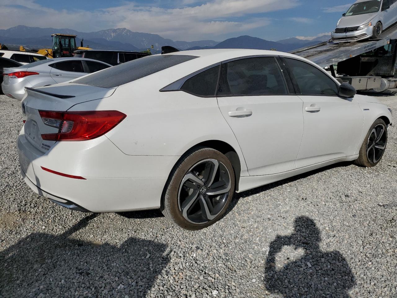 Image 3 of 2022 HONDA ACCORD HYBRID SPORT 2022 with VIN 1HGCV3F20NA014203