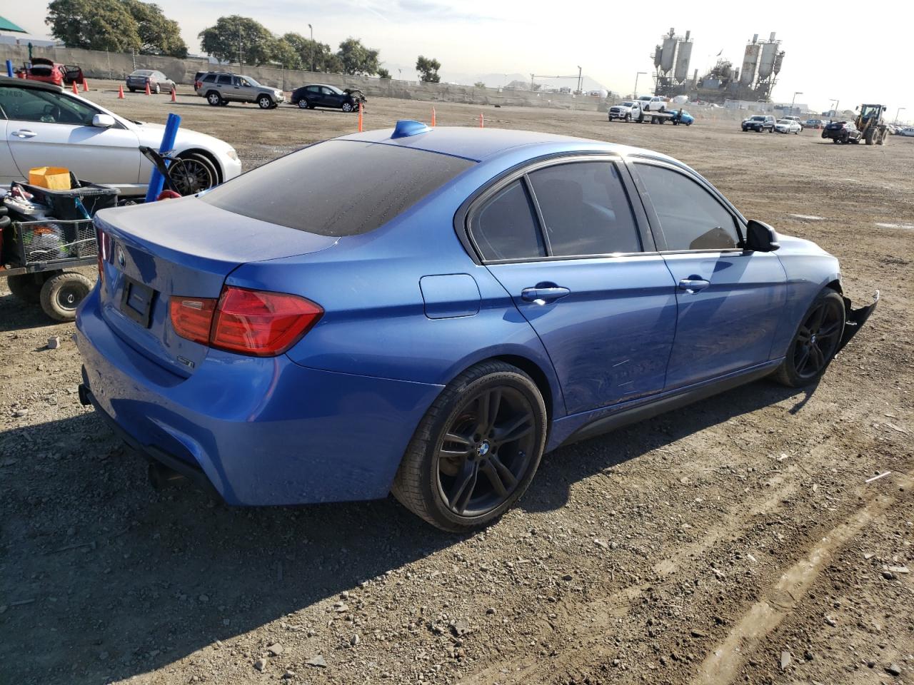 Изображение 3 2013 BMW 328 I SULEV 2013 с VIN WBA3C1G55DNR45463