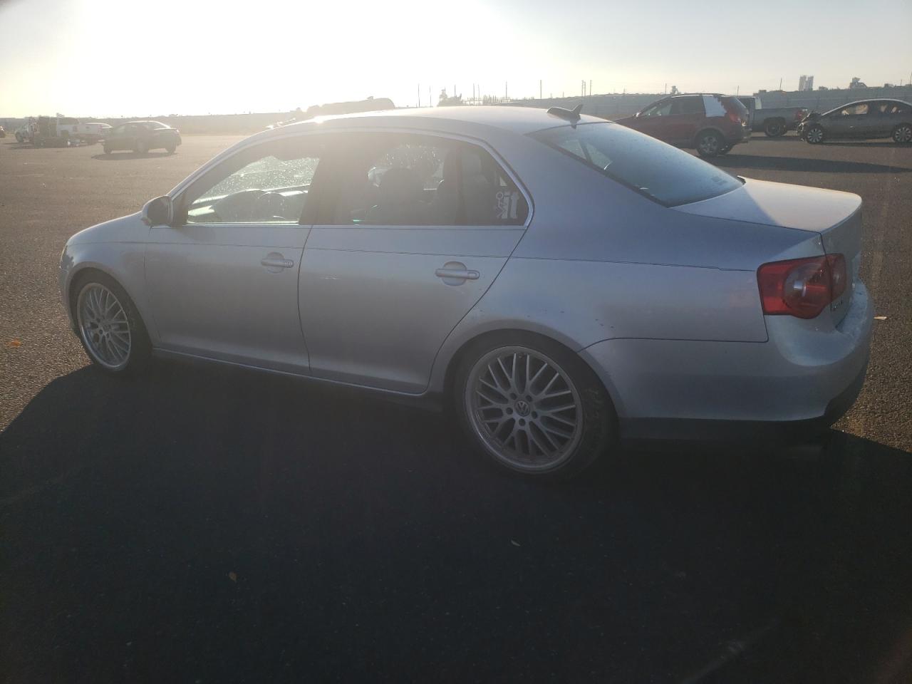 Изображение 2 2006 VOLKSWAGEN JETTA GLI OPTION PACKAGE 2 2006 с VIN 3VWXJ71K16M645666