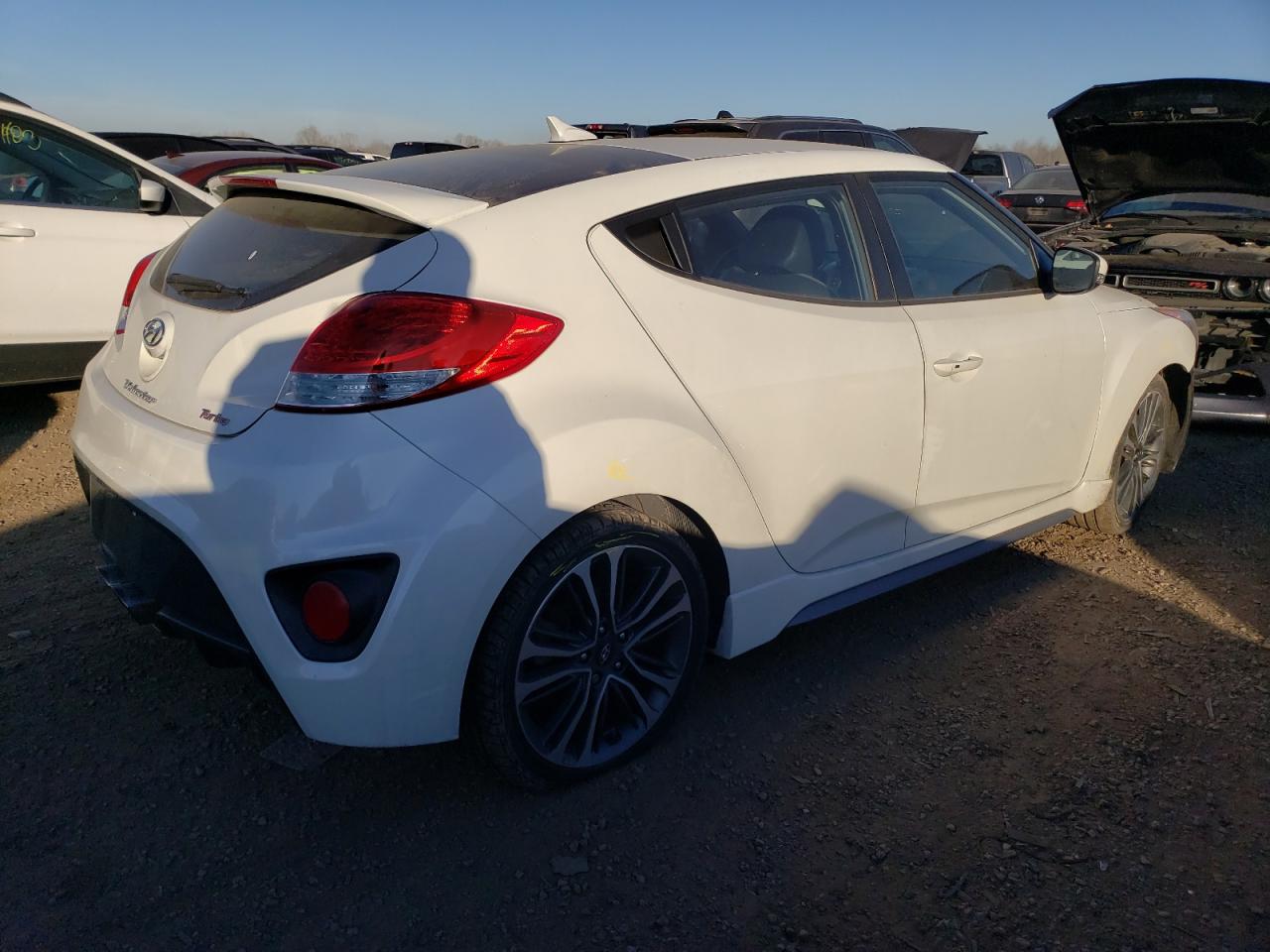 Image 3 of 2016 HYUNDAI VELOSTER TURBO 2016 with VIN KMHTC6AE8GU302393