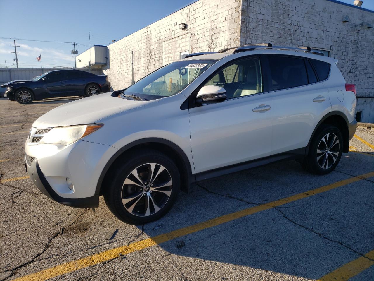 Image 1 of 2015 TOYOTA RAV4 LIMITED 2015 with VIN JTMDFREV1FD167395
