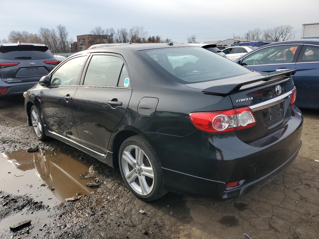 Image 2 of 2013 TOYOTA COROLLA BASE 2013 with VIN 2T1BU4EE9DC970112