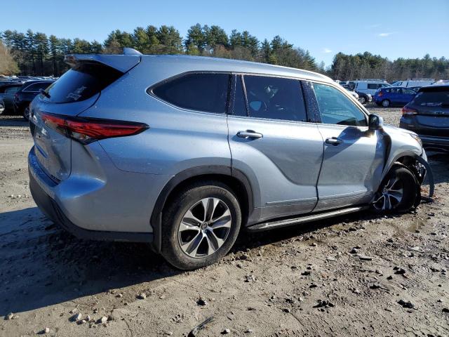 Obraz 3 z 2021 TOYOTA HIGHLANDER XLE 2021 z VIN 5TDHZRBH9MS142804