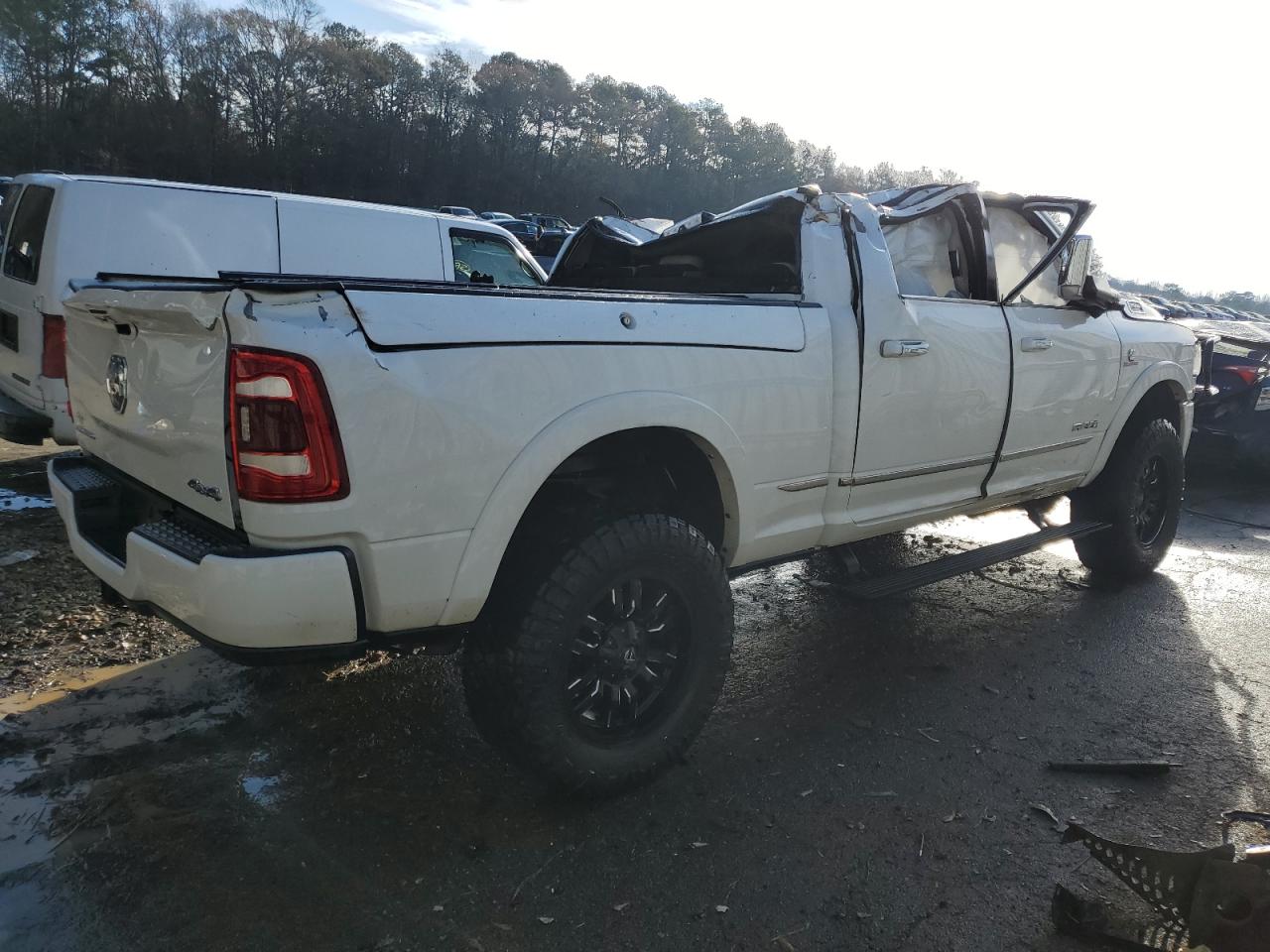 Obraz 3 z 2019 RAM 2500 LIMITED 2019 z VIN 3C6UR5SL1KG675504