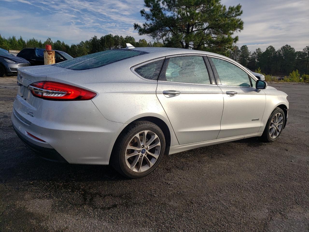 Obraz 3 z 2019 FORD FUSION SEL 2019 z VIN 3FA6P0MU1KR141669