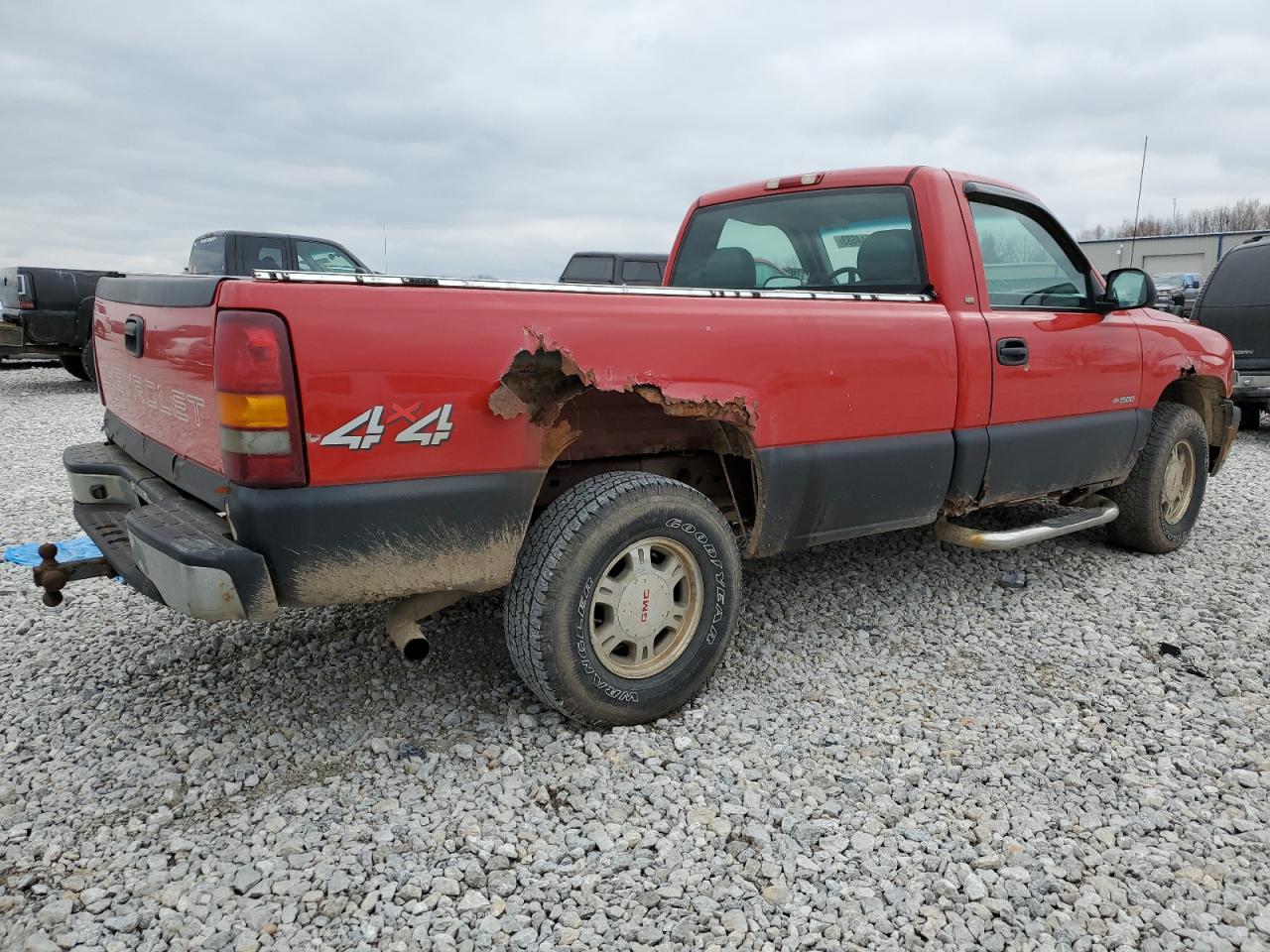 Image 3 of 2001 CHEVROLET SILVERADO K1500 2001 with VIN 1GCEK14W11Z243754