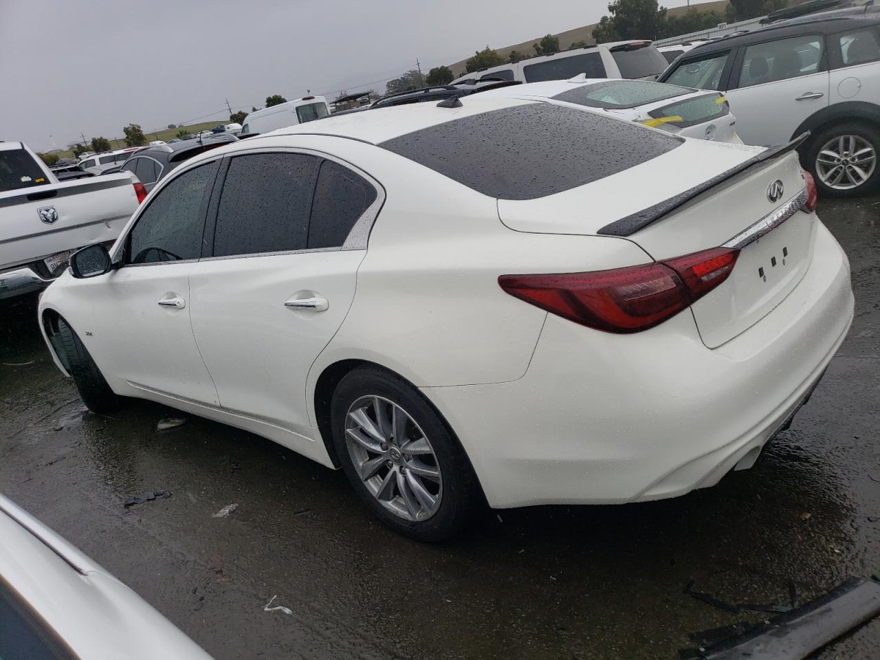 Image 2 of 2018 INFINITI Q50 LUXE 2018 with VIN JN1EV7AP6JM364738