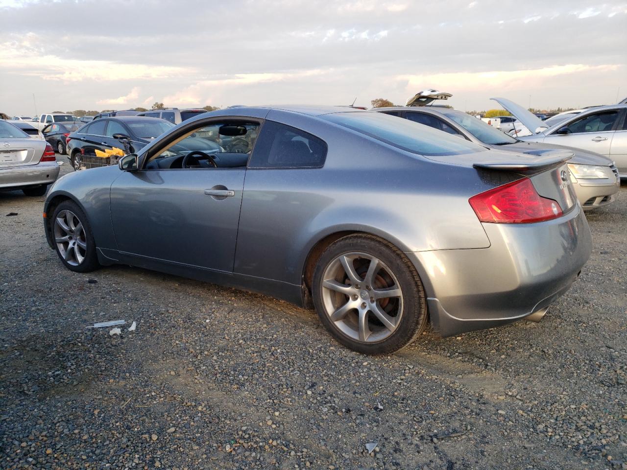 Image 2 of 2003 INFINITI G35  2003 with VIN JNKCV54E73M206882