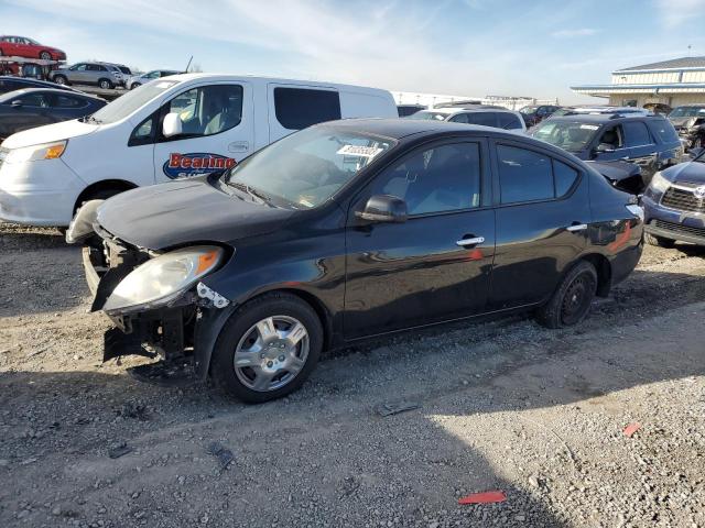 Obraz 1 z 2013 NISSAN VERSA S 2013 z VIN 3N1CN7AP4DL836456
